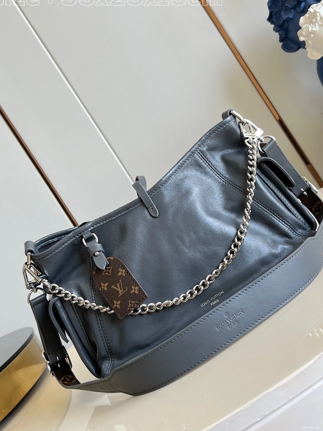 AAA Pruses Bags -33.5 VUITTON CarryAll Cargo 23x15cm LOUIS x 0729